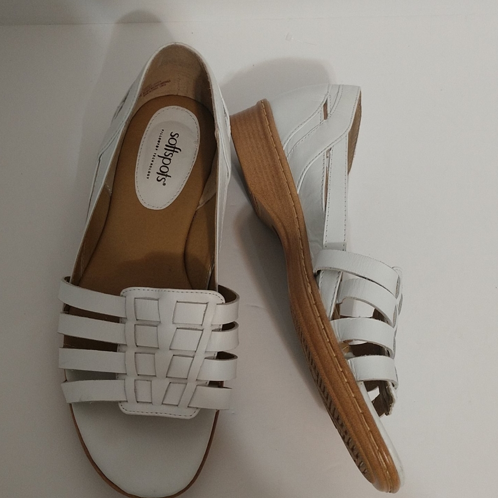 White Leather Softspots Open Toe Flat Sandals sz 9 W